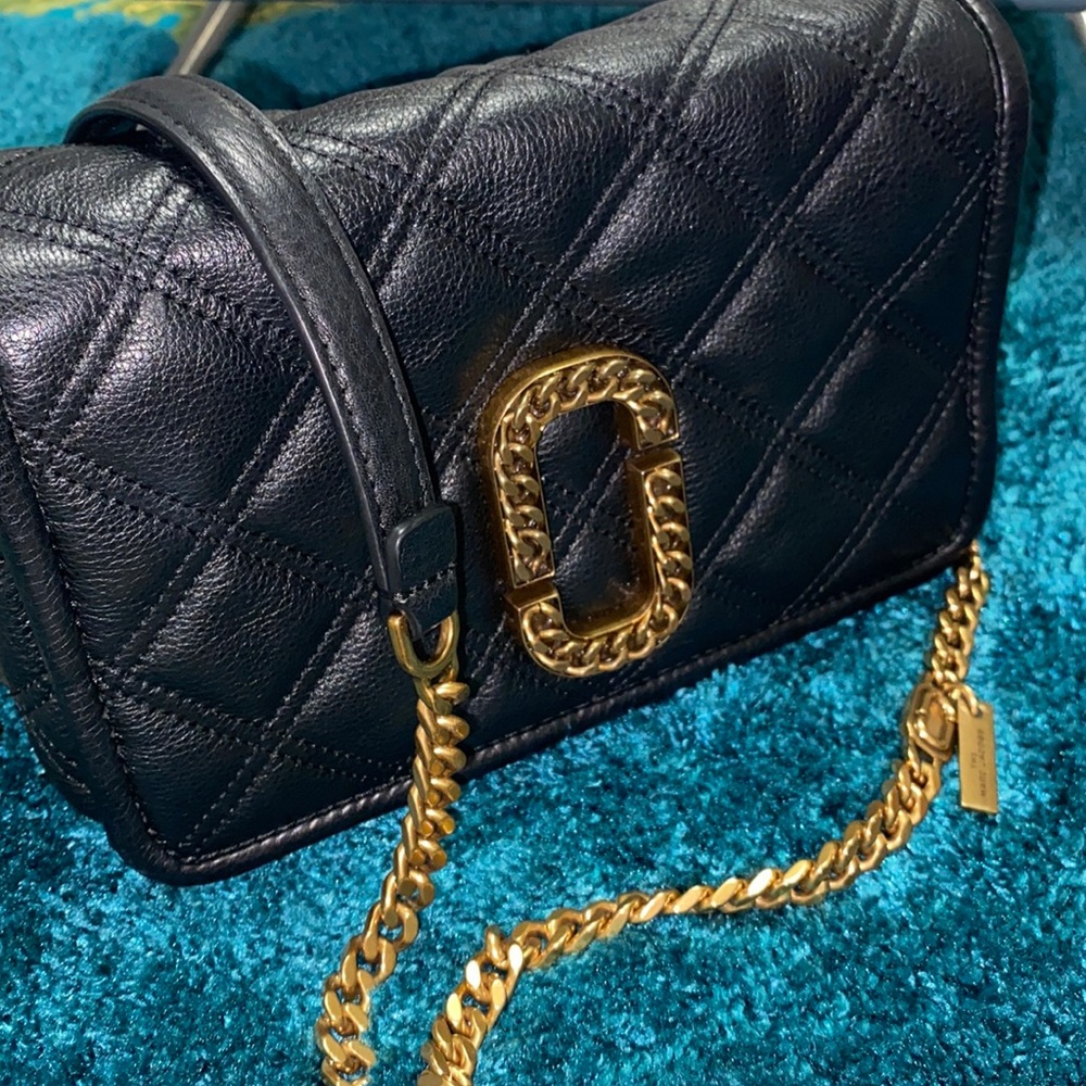 Marc Jacobs Authentic Vintage type